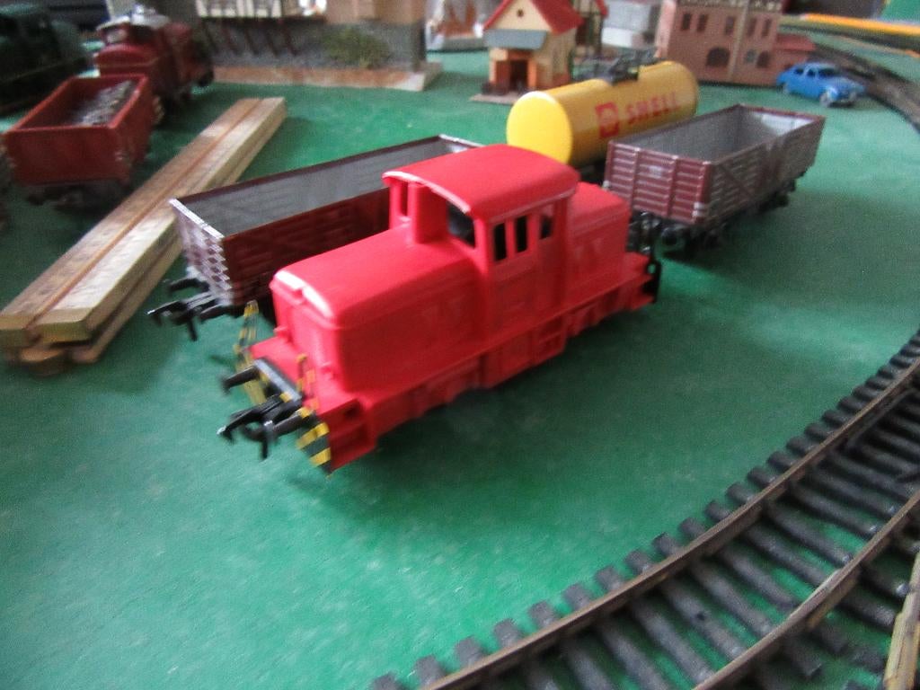 Fleischmann loc en 3 Fleischmann wagons ophalen of verzenden, Hobby en Vrije tijd, Modeltreinen | H0, Ophalen, Gebruikt, Gelijkstroom