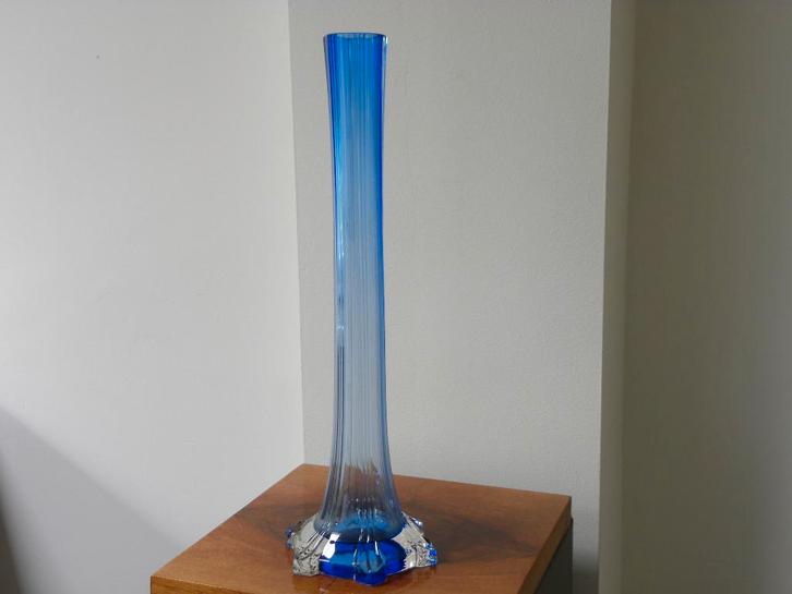 Art deco Hoge Vaas blauw/transparant, Antiek en Kunst, Antiek | Vazen, Ophalen of Verzenden