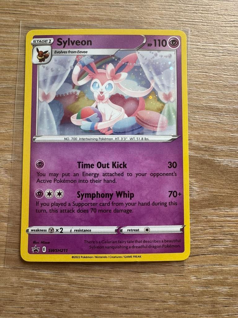 Sylveon SWSH211 promo pokemonkaart, Ophalen of Verzenden, Zo goed als nieuw, Losse kaart, Foil