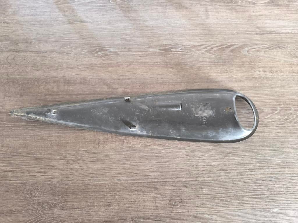 Malaguti F12 LC AC Luchtinlaat - Luchthapper Zijkap, Ophalen of Verzenden, Kap, Overige merken