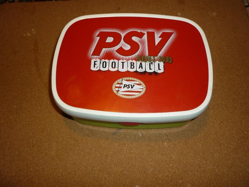 Mooie PSV broodtrommel in een goede staat, Verzamelen, Sportartikelen en Voetbal, Ophalen of Verzenden, Gebruikt, PSV, Overige typen