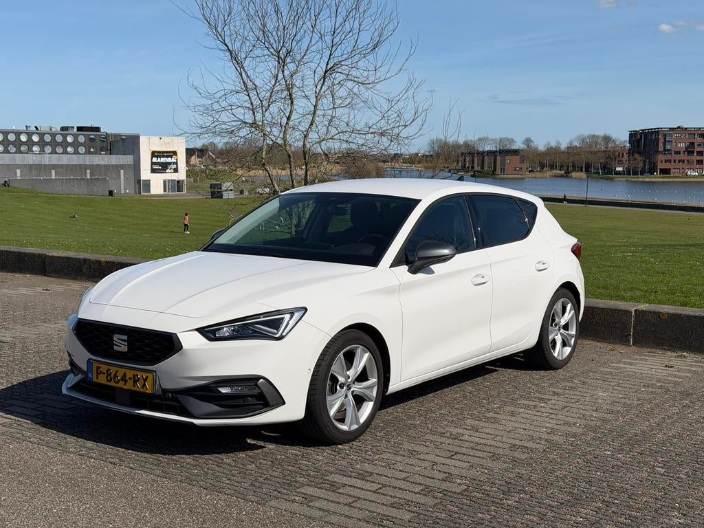 SEAT Leon 1.5 TSI FR (2021), 77.000 km, Rijk uitgerust, Auto's, Seat, Voorwielaandrijving, 1498 cc, 4 cilinders, Leon