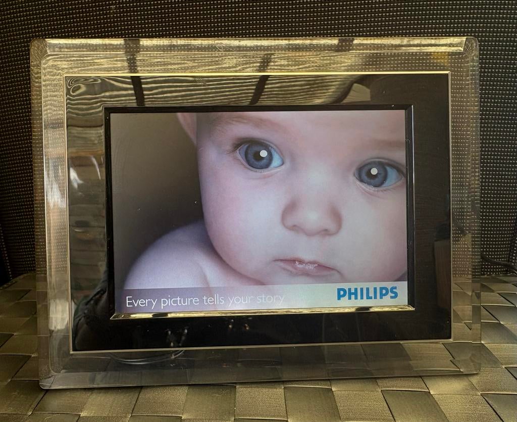 Philips Digitale Fotolijst - 7 inch, Audio, Tv en Foto, Fotografie | Digitale fotolijsten, Ophalen of Verzenden, Zo goed als nieuw