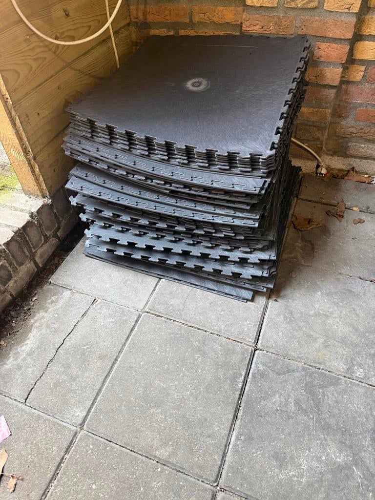 52 stuks zwarte PVC kliktegels, 7mm, waterdicht, Gebruikt, Zwart, Overige typen, Ophalen of Verzenden