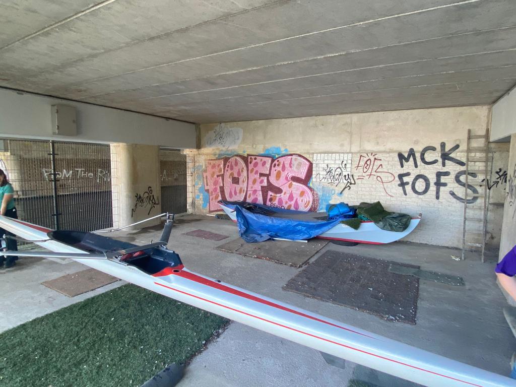 WinTech Racing Competitor Skiff - 2011 Model, Ophalen, Gebruikt