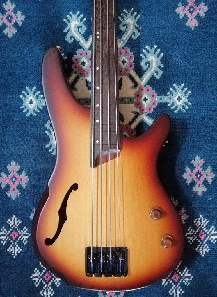 Ibanez SRH500 Fretless (nieuw), Muziek en Instrumenten, Ophalen of Verzenden, Zo goed als nieuw, Elektrisch, Fretloos