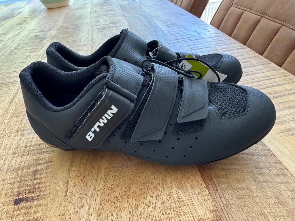 Fietsschoenen 38, Fietsen en Brommers, Fietsaccessoires | Fietskleding, Schoenen, Nieuw, Ophalen of Verzenden, Btwin
