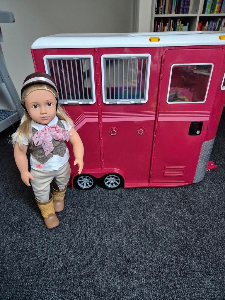 Our generation, Ophalen of Verzenden, Gebruikt, Poppenhuis