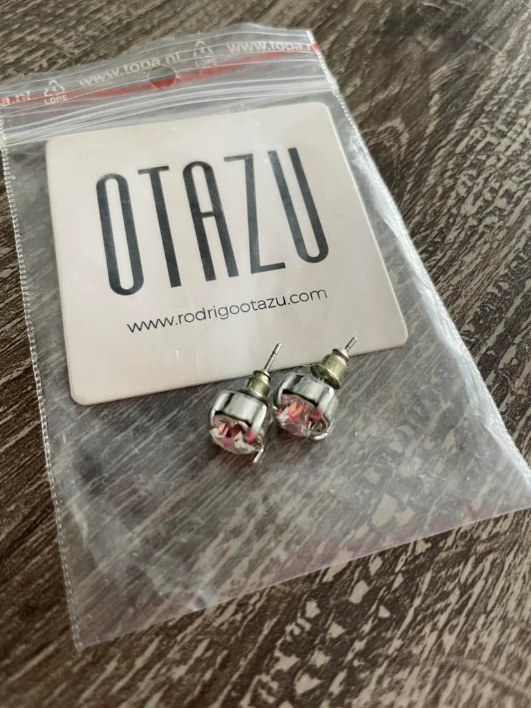 Nieuw OTAZU oorbellen, Sieraden, Tassen en Uiterlijk, Oorbellen, Overige materialen, Nieuw, Ophalen of Verzenden, Knopjes of Stekers