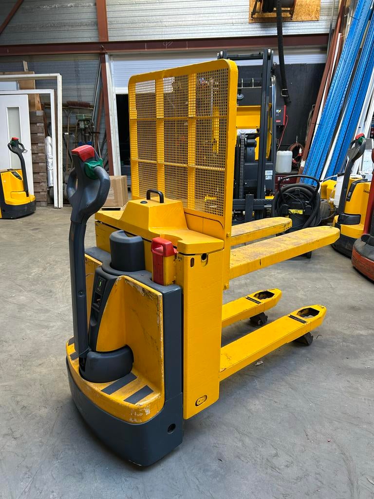 Jungheinrich elektrische stapelaar - Efficiënt en betrouwbaa, Doe-het-zelf en Verbouw, Palletwagens en Pompwagens, Ophalen of Verzenden