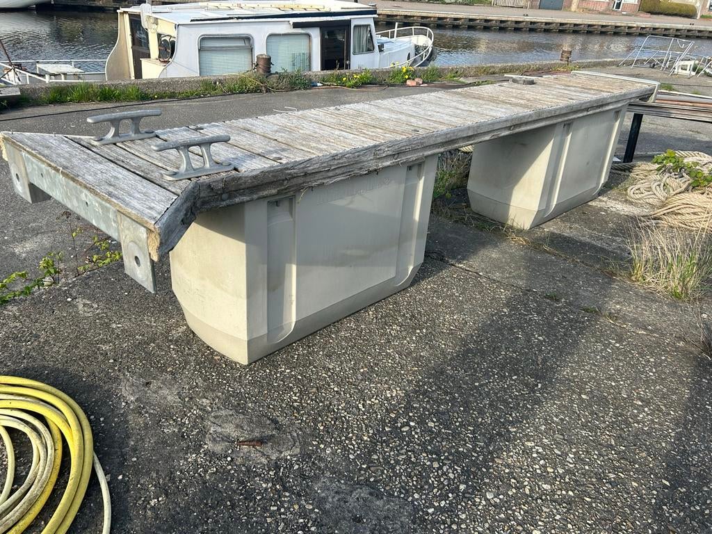 Vingerpier intermarine 4 meter lang 50 cm breedte, Watersport en Boten, Accessoires en Onderhoud, Gebruikt, Overige typen, Ophalen of Verzenden