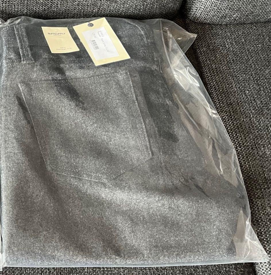 Suitsupply 100% wollen broek 33/32 donker grijs, Kleding | Heren, Nieuw, Overige maten, Ophalen of Verzenden, Grijs