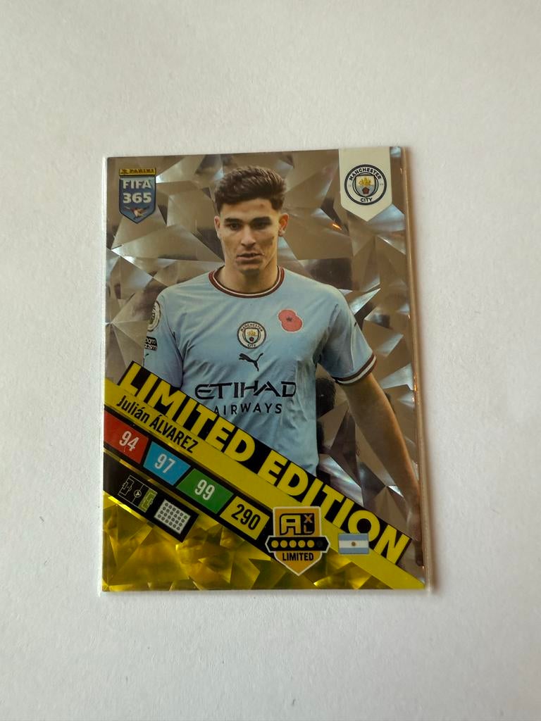 Panini FIFA 365 Limited Edition Julián Álvarez Manchester Ci, Ophalen of Verzenden, Zo goed als nieuw, Buitenlandse clubs, Spelerskaart
