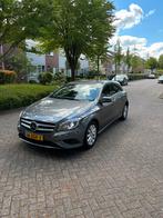 Mercedes-Benz A-Klasse A180 1.6 Blue Efficiency 2012 Grijs, Auto's, Voorwielaandrijving, Zwart, Leder en Stof, 122 pk