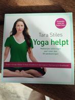 Tara Stiles - Yoga helpt, Meditatie of Yoga, Ophalen of Verzenden, Zo goed als nieuw, Instructieboek