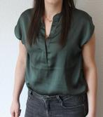 Mooie groene glanzende top van H&M, maat S, Ophalen of Verzenden, Zo goed als nieuw, Groen, Zonder mouw