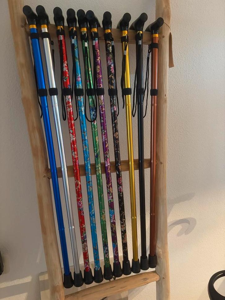 Opvouwbare wandelstok. In hoogte verstelbaar. Ergonomisch., Diversen, Wandelstokken, Nieuw, Verstelbaar, Opvouwbaar, Ophalen of Verzenden