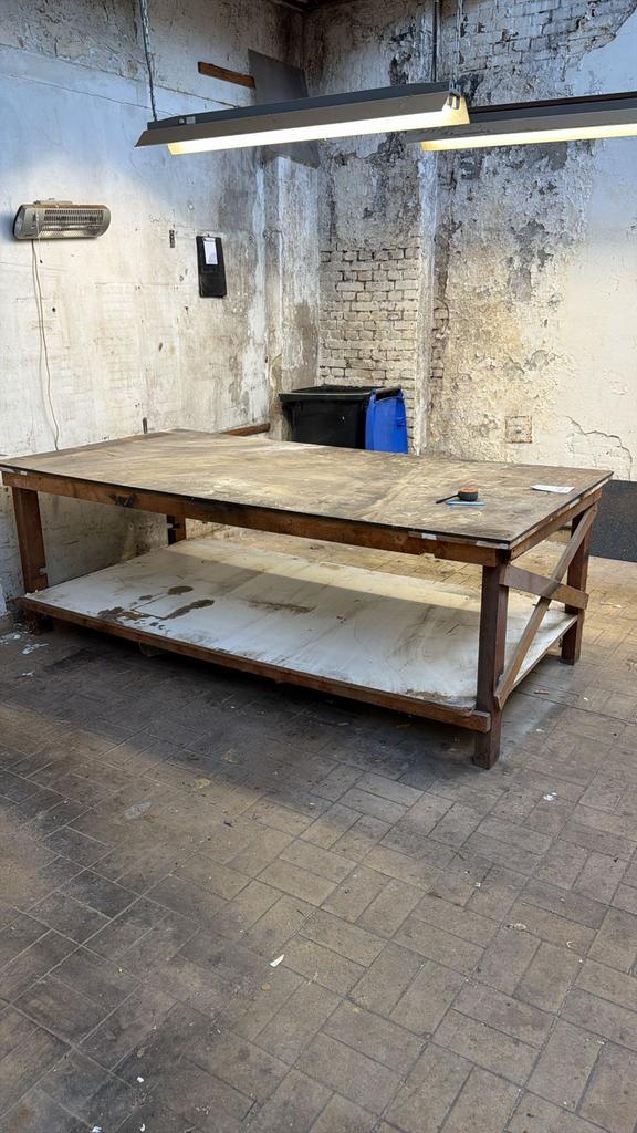 Grote werkbank - GRATIS af te halen!, Huis en Inrichting, Tafelonderdelen, Gebruikt, Tafelblad, 200 cm of meer, 100 tot 150 cm