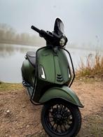 Vespa Sprint e4 Custom Brom, Fietsen en Brommers, Scooters | Vespa, Ophalen, Overige modellen, Maximaal 45 km/u, Zo goed als nieuw