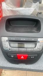 Toyota Aygo  radio compleet zgan 2 stuks, Ophalen of Verzenden, Zo goed als nieuw