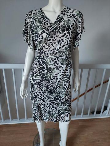 Overslag jurk Maat L - XL groen wit zo goed als nieuw beschikbaar voor biedingen