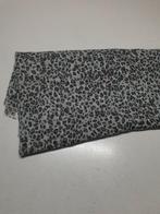 Chiffon panter (137), Hobby en Vrije tijd, Stoffen en Lappen, Ophalen of Verzenden, Nieuw, 30 tot 200 cm, 120 cm of meer