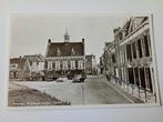 Ameide Raadhuis met Auto's, Verzamelen, Ansichtkaarten | Nederland, Ophalen of Verzenden, 1940 tot 1960, Ongelopen, Zuid-Holland