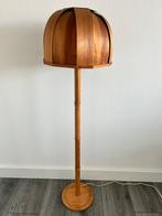 GB Solbackens Svarveri Fineer Pijnboom Vloerlamp (197, Gebruikt, 100 tot 150 cm, Vintage / Zweeds / jaren 70, Ophalen of Verzenden