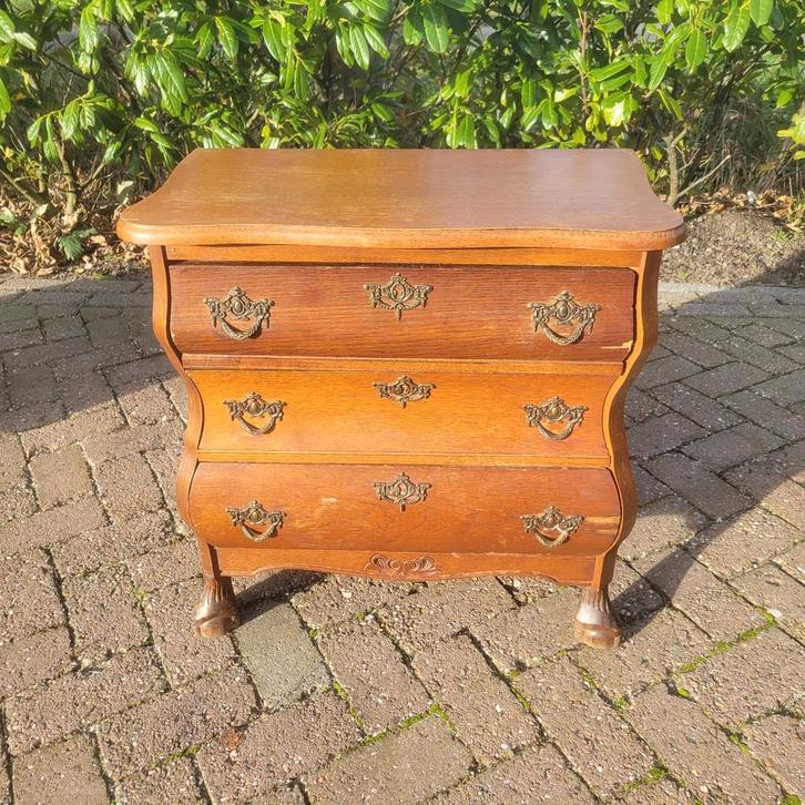 Vintage eiken buikkastje met 3 laden — sierlijk model, Antiek en Kunst, Antiek | Meubels | Kasten, Ophalen