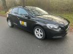 Volvo V40 2.0 D2 Kinetic, Auto's, Volvo, Voorwielaandrijving, Gebruikt, Euro 6, 4 cilinders