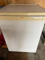 Gratis - koelkasten - één met en één zonder vriesvakje, Ophalen, Minder dan 85 cm, Minder dan 75 liter, 45 tot 60 cm