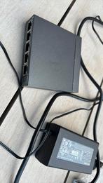 TP link  TL-SG1005P, Computers en Software, Netwerk switches, Ophalen of Verzenden, Zo goed als nieuw