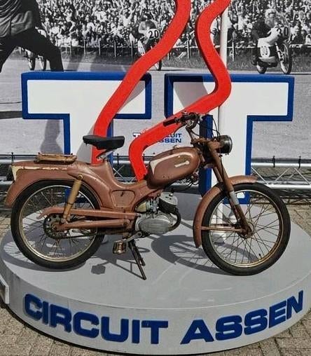 Gezocht Ducati briks 48 deksels, Ophalen of Verzenden