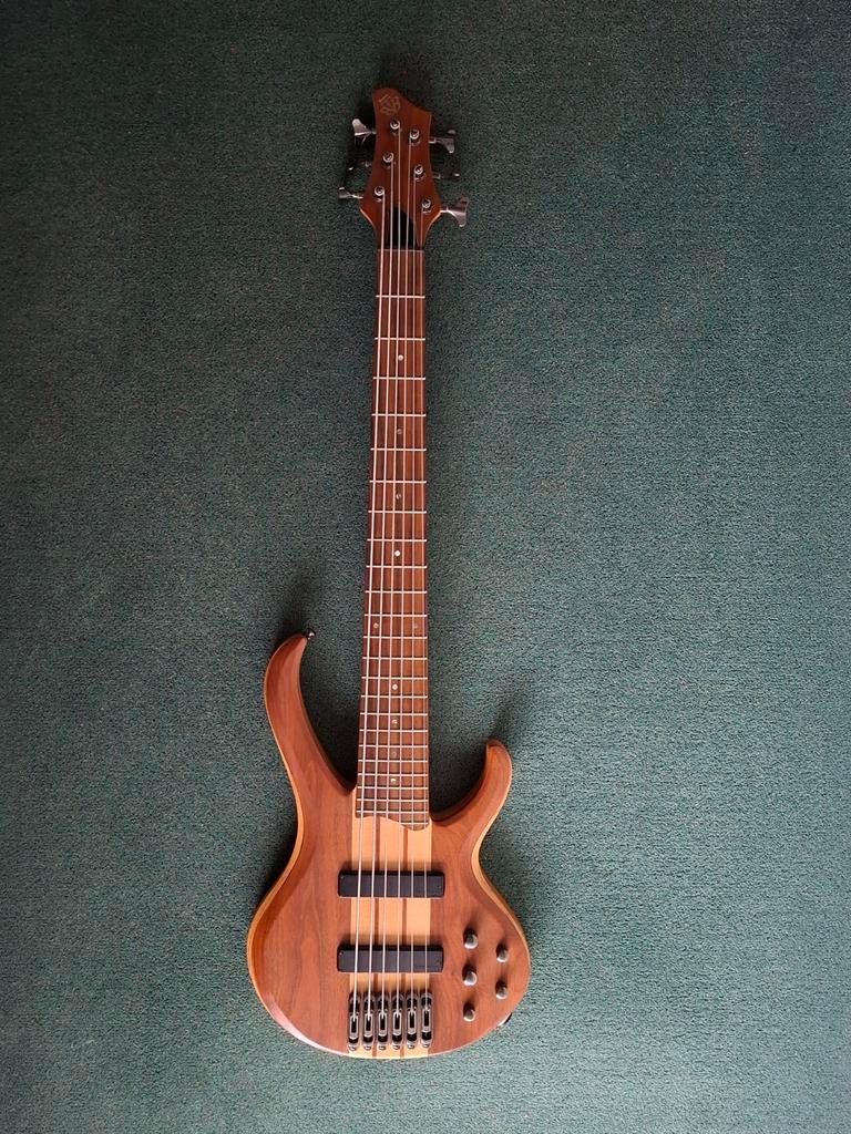 Ibanez BTB676 6-snarige actieve bass te koop/ruil, Muziek en Instrumenten, Snaarinstrumenten | Gitaren | Bas, Ophalen