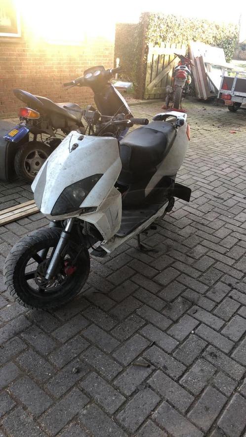 Snelle keeway scooter!, Fietsen en Brommers, Snorfietsen en Snorscooters, Gebruikt, Overige merken, Ophalen