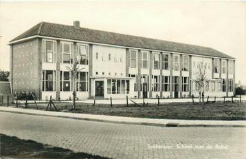 (304-086-027) Spijkenisse School met de Bijbel beschikbaar voor biedingen