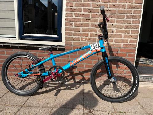 Meybo clipper pro 22, Fietsen en Brommers, Fietsen | Crossfietsen en BMX, Zo goed als nieuw, 24 inch of meer, Aluminium, V-brakes