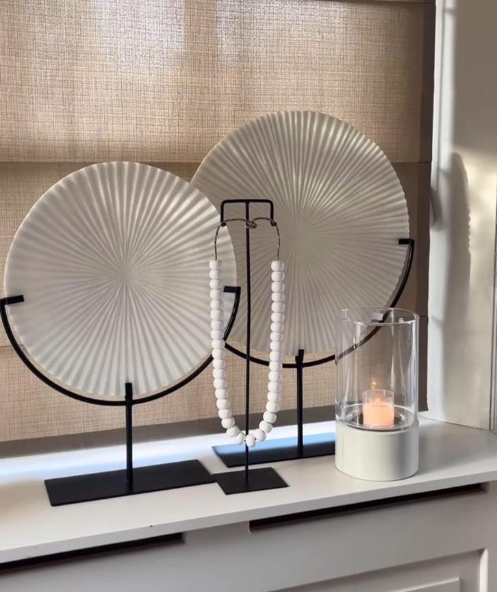 Initials by HAANS Lifestyle - Windlicht op zuil  - 13.5x29, Huis en Inrichting, Woonaccessoires | Kandelaars en Kaarsen, Nieuw