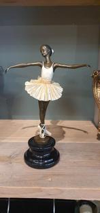 Ballerina Brons, Ophalen of Verzenden