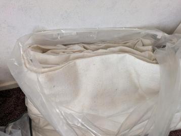 Gratis Stof, Gordijnen, Dekens - Creatief Hergebruik! beschikbaar voor biedingen