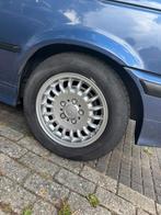 E36 BMW 15 inch velgen met zomerbanden – goed profiel, Auto-onderdelen, Banden en Velgen, Ophalen, 15 inch, Zomerbanden