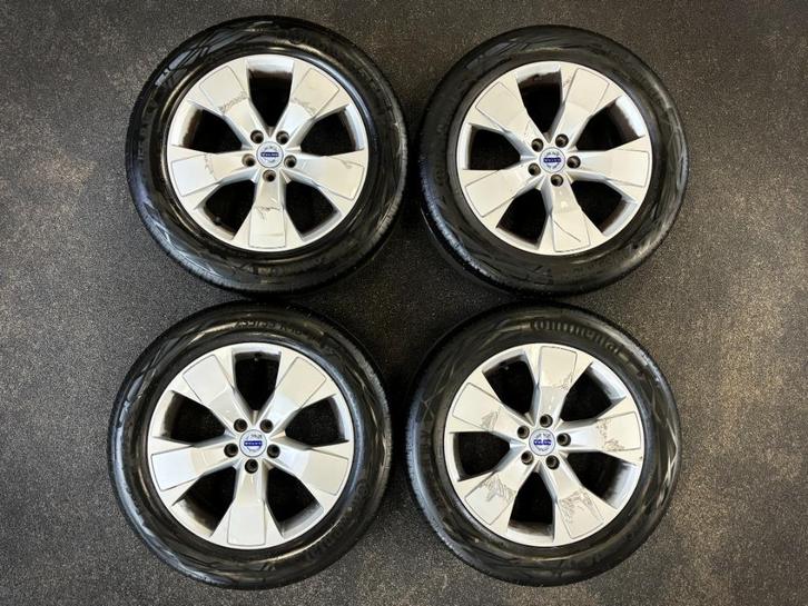 Zomerset 18 inch Volvo XC40 / V90 CC met Continental-banden, Auto-onderdelen, Banden en Velgen, Velg(en), Zomerbanden, 18 inch