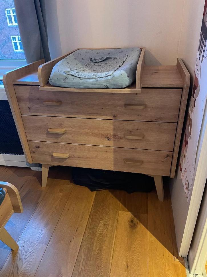 Babycommode Chambre Kids met 3 lades en aankleedtafel, Kinderen en Baby's, Kinderkamer | Commodes en Kasten, Zo goed als nieuw