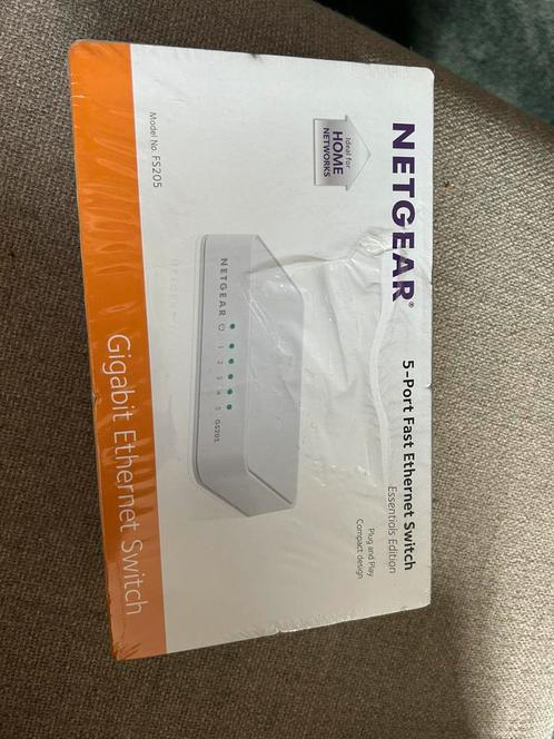 NETGEAR GS205, Computers en Software, Netwerk switches, Nieuw, Ophalen of Verzenden