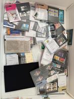 97 postzegelmapjes ptt, Postzegels en Munten, Postzegels | Nederland, Ophalen of Verzenden