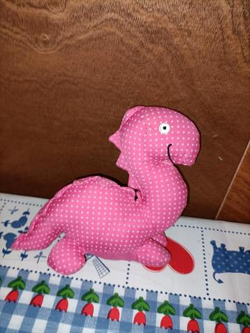 Hema roze dinosaurus knuffel 22 cm  beschikbaar voor biedingen