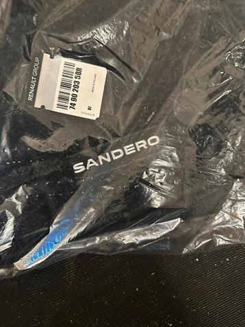 Mattenset Dacia Sandero beschikbaar voor biedingen