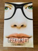 Holly Smale - Geek Girl #1 knap anders!, Boeken, Ophalen of Verzenden, Gelezen, Holly Smale