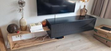 Mooie TV kast, zwevend wandmeubel PRIJS VERLAAGD