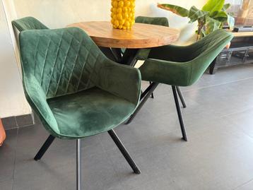 Eetkamerstoelen 4x beschikbaar voor biedingen